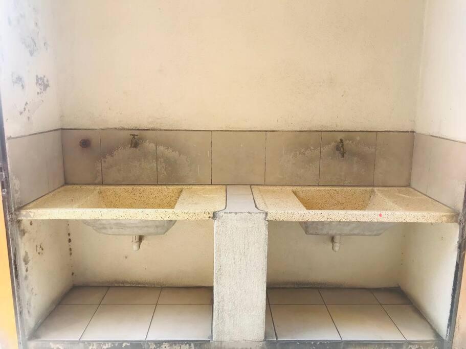 Lugar céntrico, encantador y acogedor con piscina Santa Cruz de La Sierra Exterior foto
